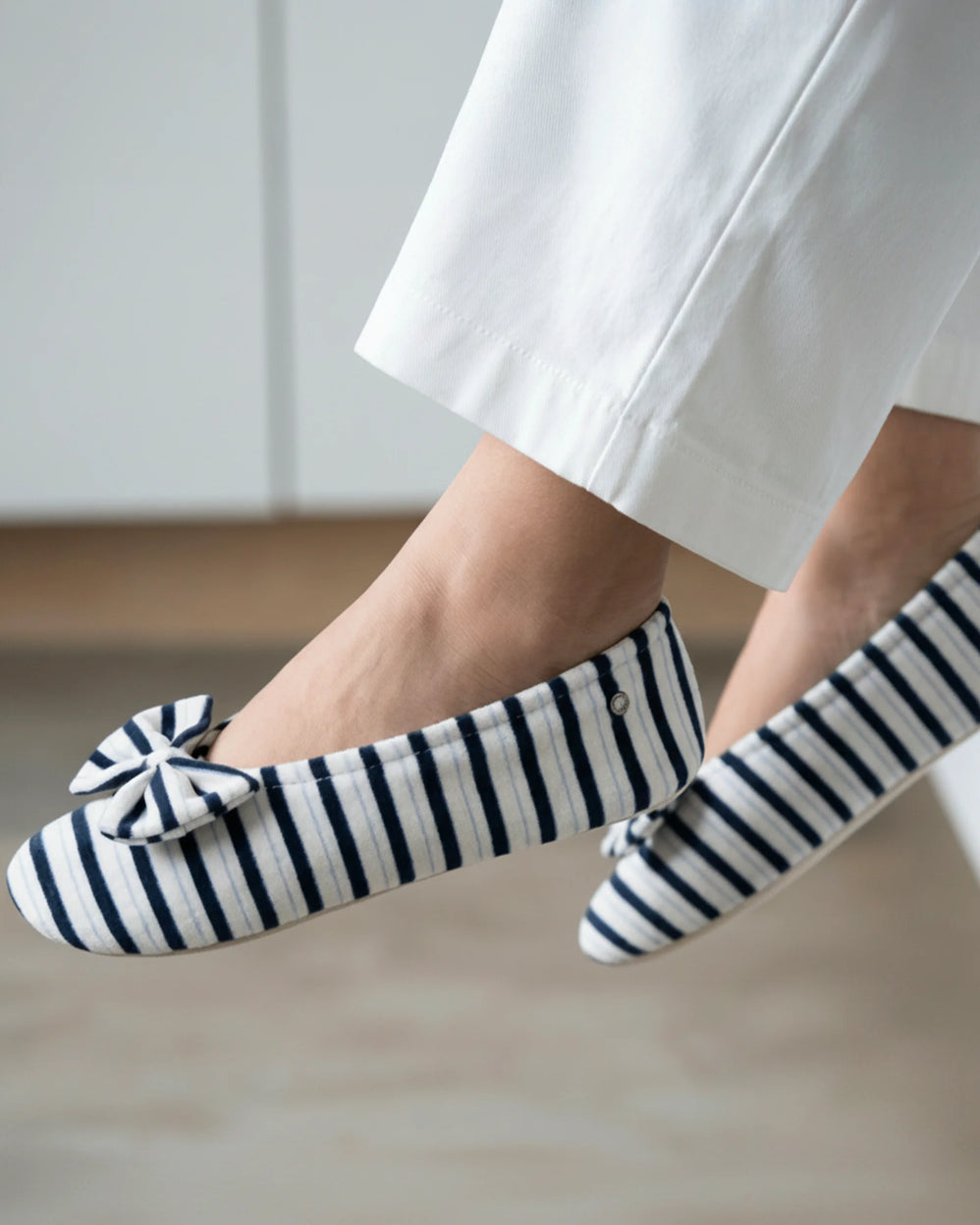 Chaussons ballerines Femme Nœud Rayures bleues - Isotoner