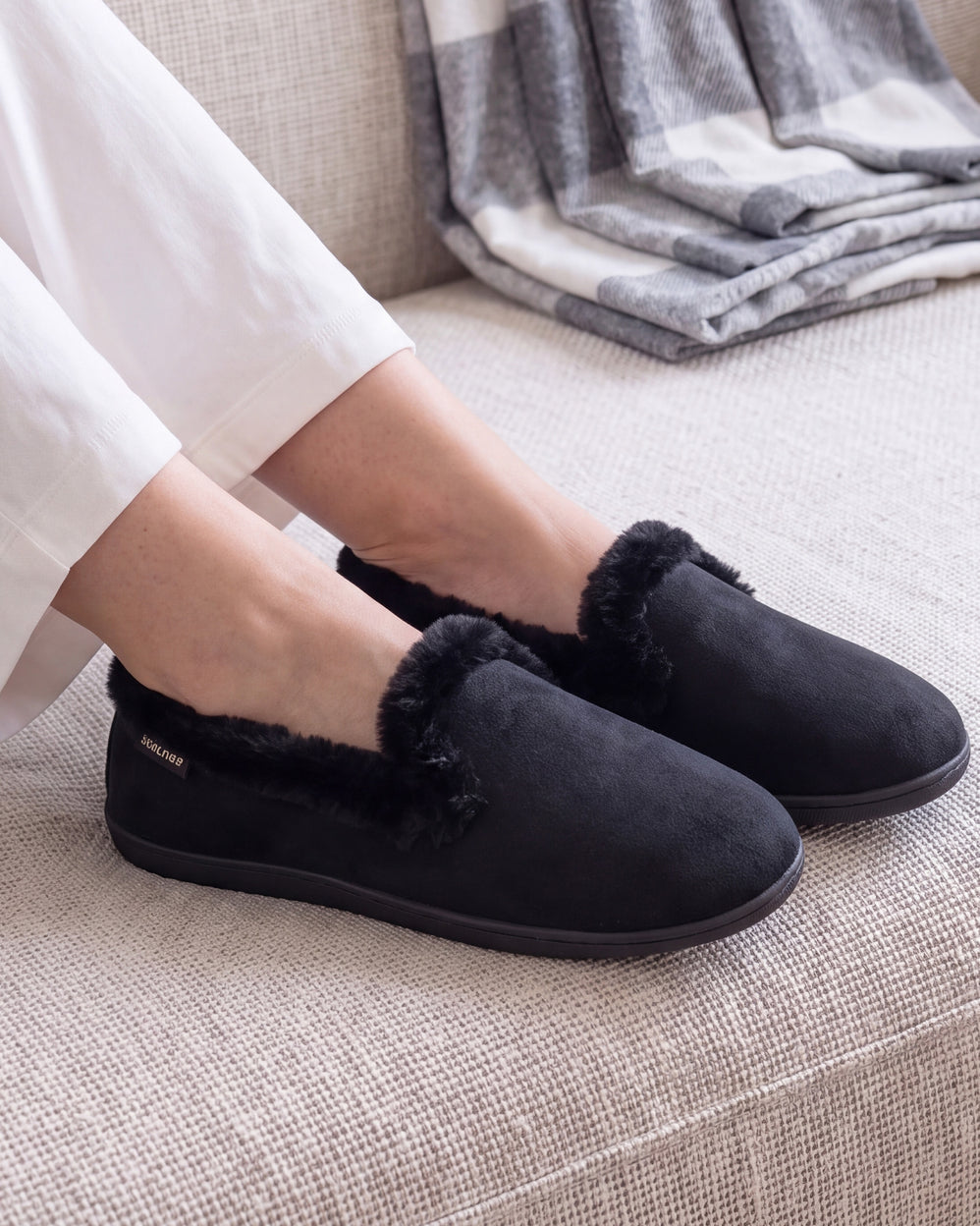 Chaussons Charentaises Femme Velours Noir - Isotoner
