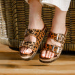 Mules sandales Femme double bride Léopard